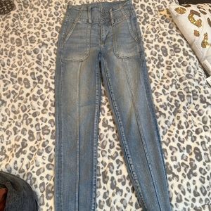 Super high rise 00 short jeans